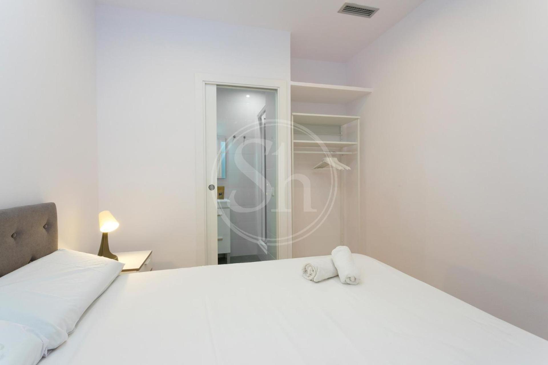 Comodo 5 Barcelone